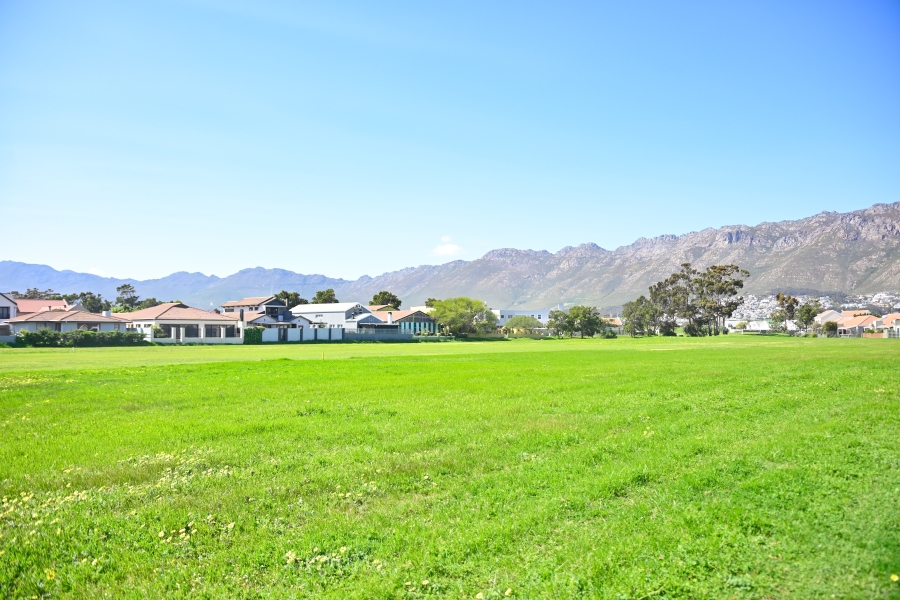 3 Bedroom Property for Sale in Fairview Golf Estate Western Cape